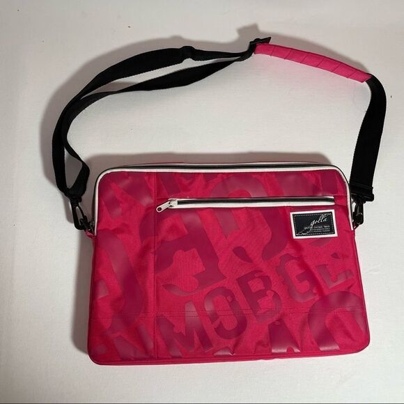 Golla 15” Pink Cushioned Messenger Laptop Bag - Picture 1 of 16